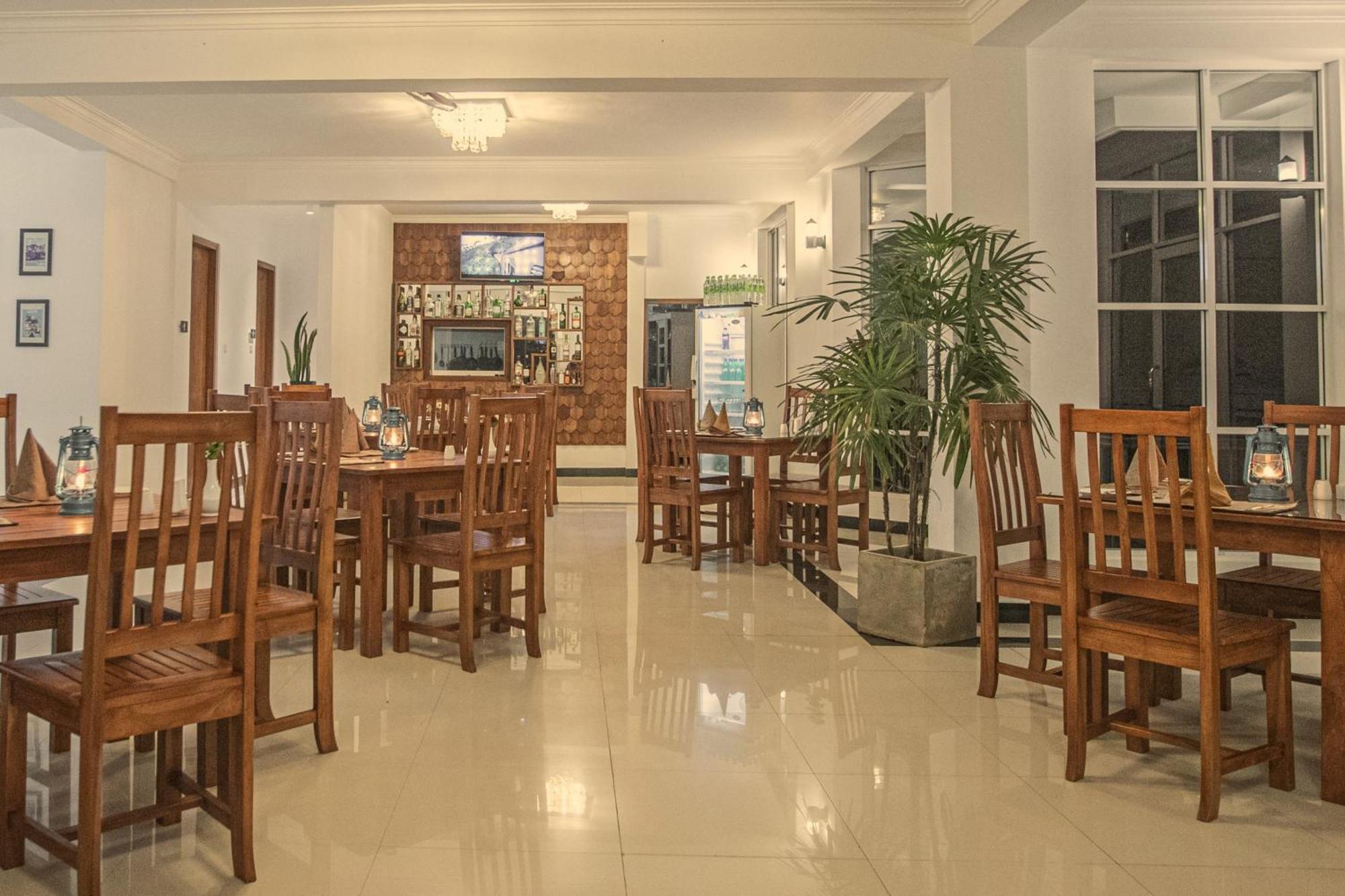 Hotel Onrock Ella Bagian luar foto