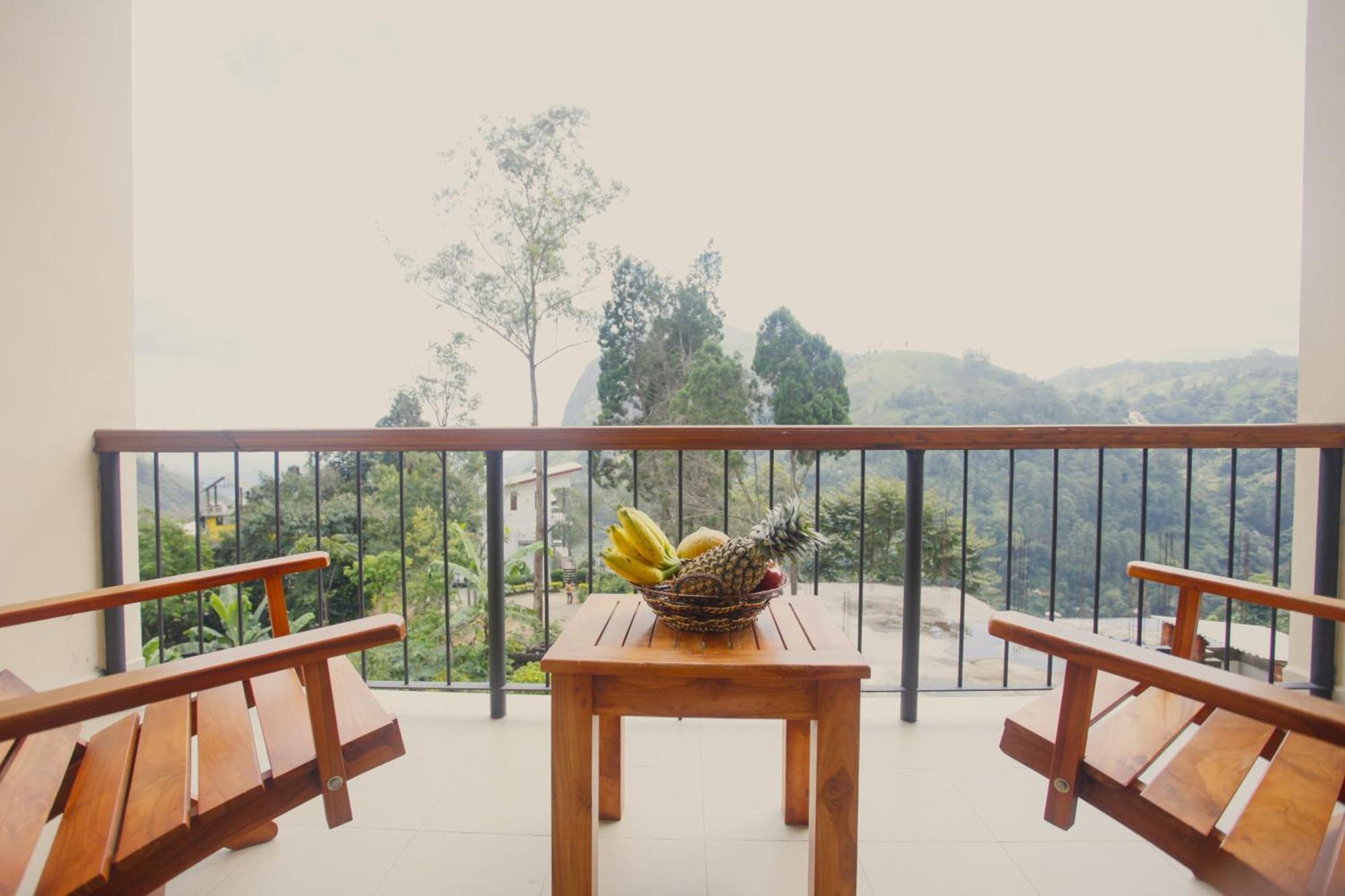 Hotel Onrock Ella Bagian luar foto